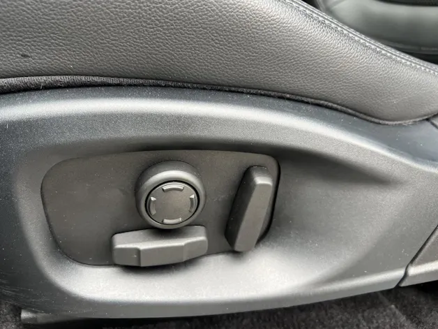 Jaguar E-Pace 2.0 P200 HSE AWD Automatik