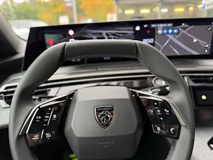 PEUGEOT 3008 145 e-DSC6 Hybrid Allure Premium