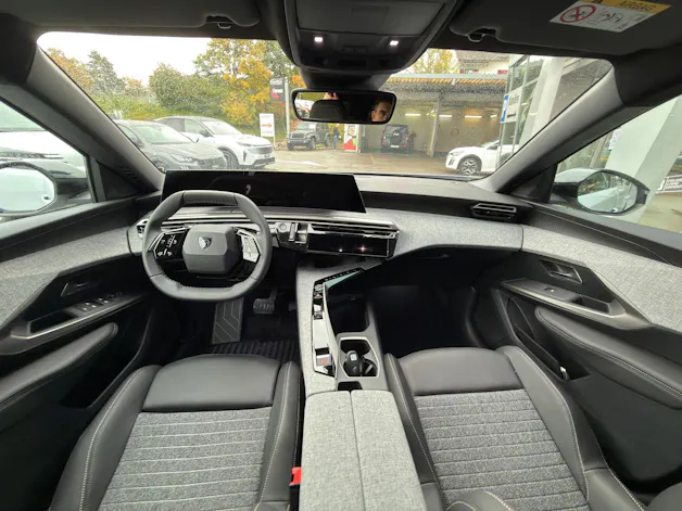 PEUGEOT 3008 145 e-DSC6 Hybrid Allure Premium