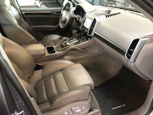 PORSCHE Cayenne S