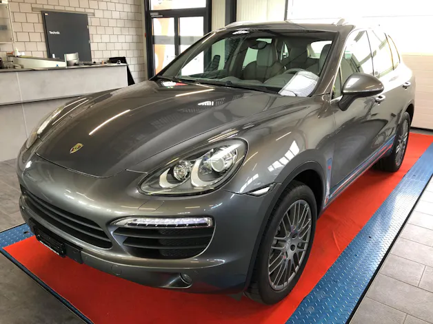 PORSCHE Cayenne S
