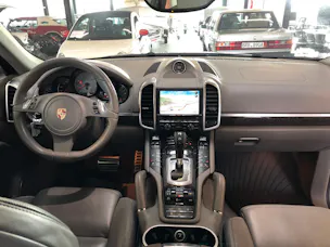 PORSCHE Cayenne S