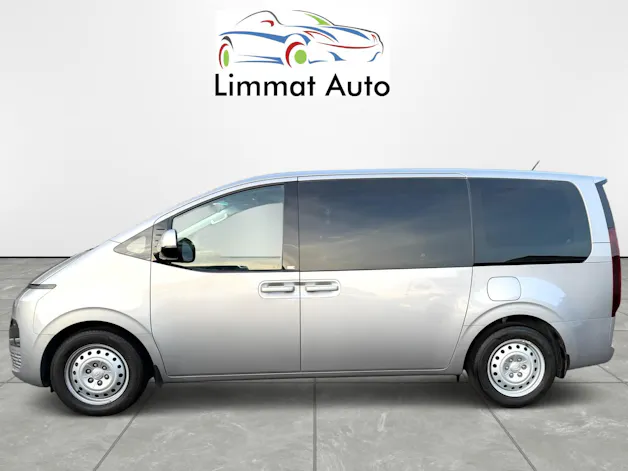 HYUNDAI Staria Premium 2.2 CRDi Amplia 4WD A