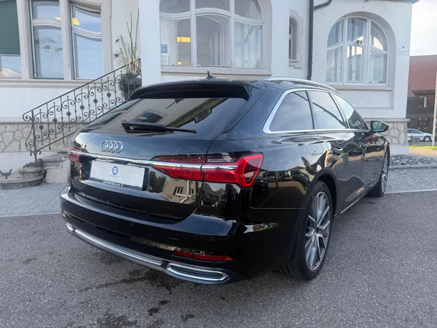 AUDI A6 Avant 3.0 55 TFSI Sport quattro S-Tronic