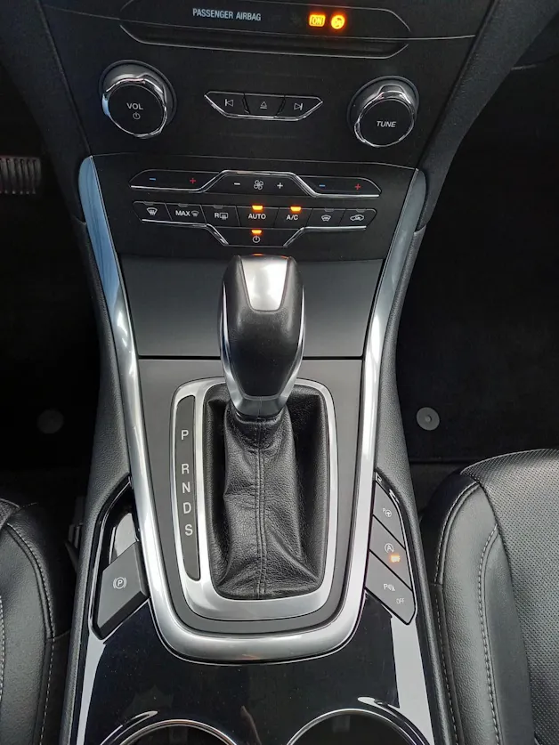 FORD S-Max 2.0 TDCi Titanium AWD PowerShift