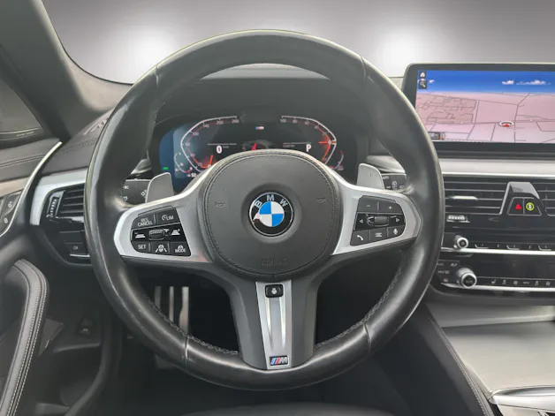 BMW 540i xDrive 48V Touring Pure M Sport Steptronic