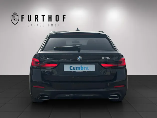 BMW 540i xDrive 48V Touring Pure M Sport Steptronic