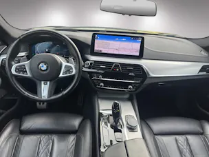 BMW 540i xDrive 48V Touring Pure M Sport Steptronic