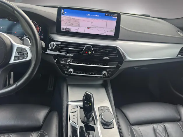 BMW 540i xDrive 48V Touring Pure M Sport Steptronic
