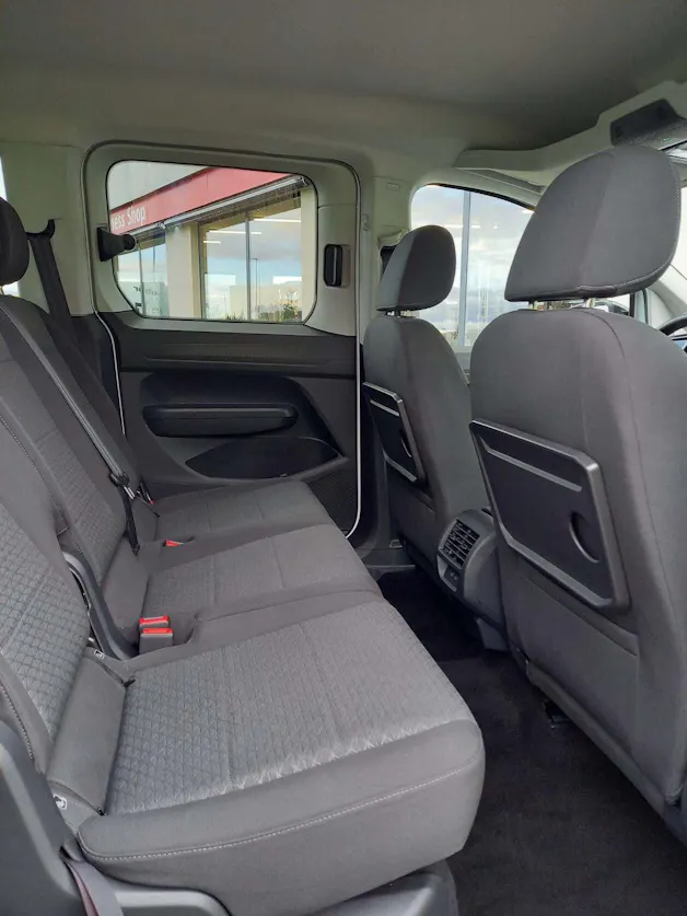 FORD Tourneo Connect 2.0 EcoBlue Titanium Automat