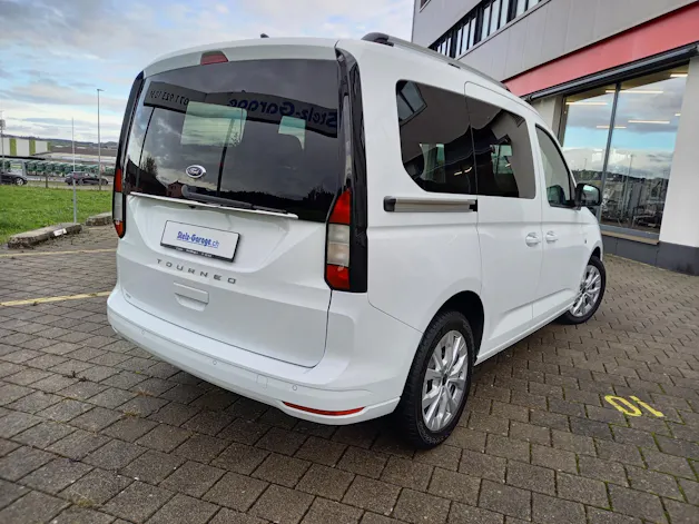 FORD Tourneo Connect 2.0 EcoBlue Titanium Automat
