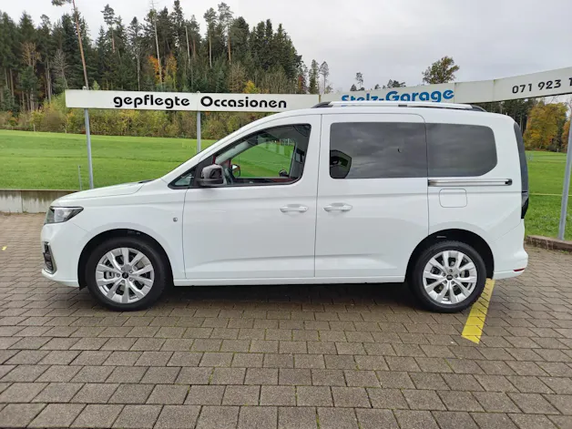 FORD Tourneo Connect 2.0 EcoBlue Titanium Automat