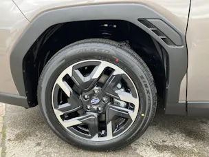 Subaru Forester Station 2.0i e-Boxer Swiss Plus