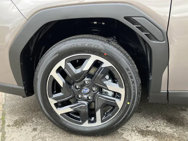 Subaru Forester Station 2.0i e-Boxer Swiss Plus