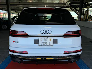 AUDI SQ7 TFSI quattro tiptronic