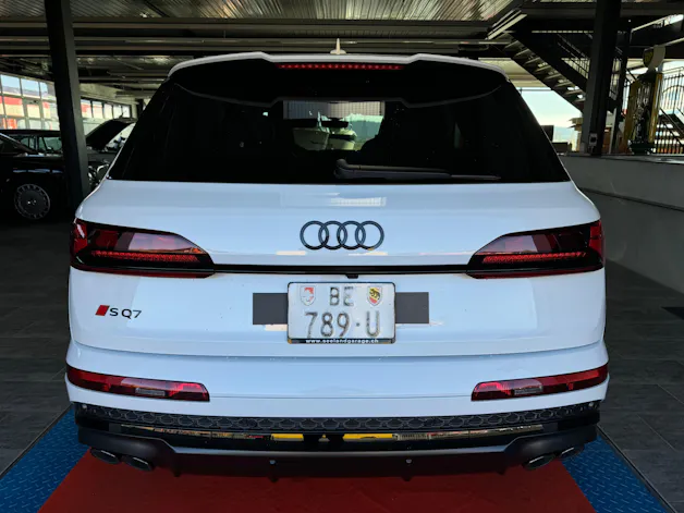 AUDI SQ7 TFSI quattro tiptronic