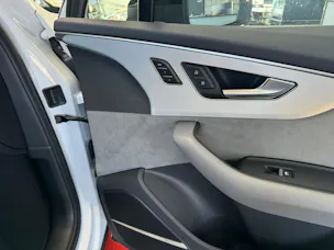 AUDI SQ7 TFSI quattro tiptronic