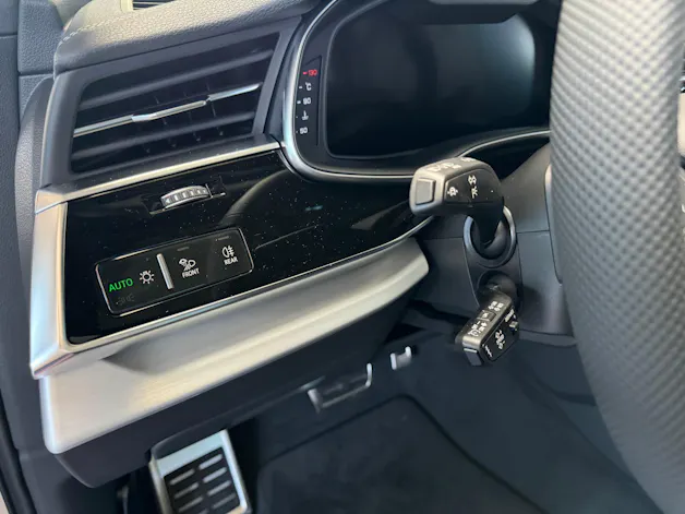 AUDI SQ7 TFSI quattro tiptronic