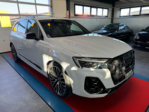 AUDI SQ7 TFSI quattro tiptronic