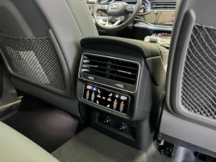 AUDI SQ7 TFSI quattro tiptronic