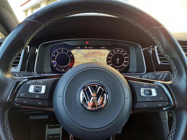 VW Golf 2.0 TSI R 4Motion *Handschalter*