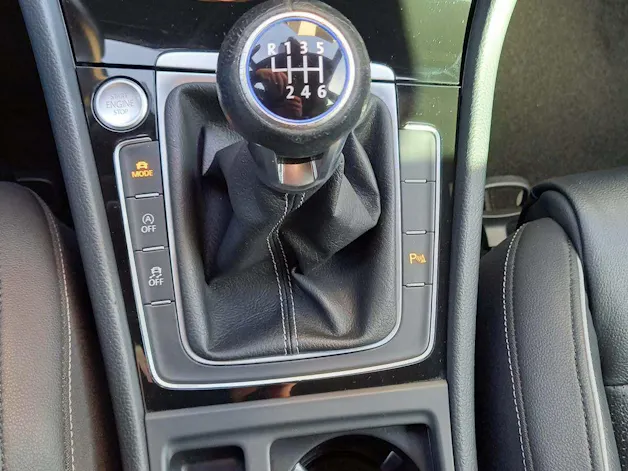 VW Golf 2.0 TSI R 4Motion *Handschalter*