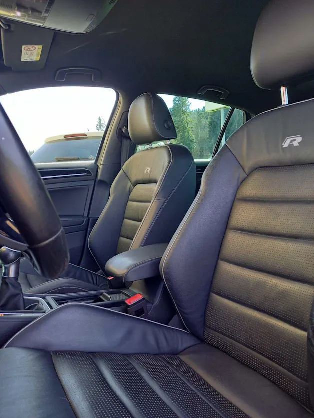 VW Golf 2.0 TSI R 4Motion *Handschalter*
