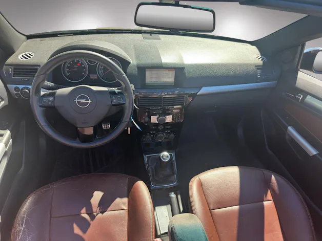 OPEL Astra TT 2.0i 16V Turbo Cosmo