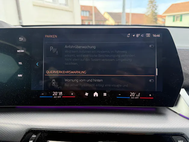 BMW X1 23i xDrive paddles M-SPORT PRO