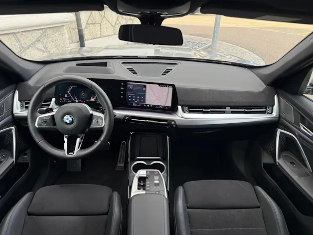 BMW X1 23i xDrive paddles M-SPORT PRO