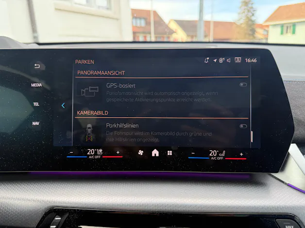 BMW X1 23i xDrive paddles M-SPORT PRO