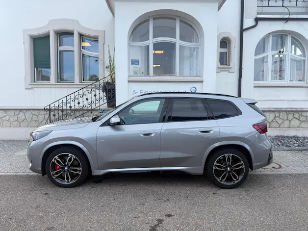 BMW X1 23i xDrive paddles M-SPORT PRO