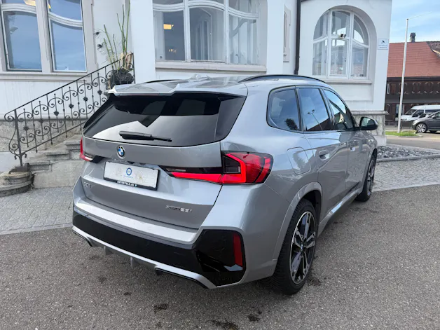 BMW X1 23i xDrive paddles M-SPORT PRO