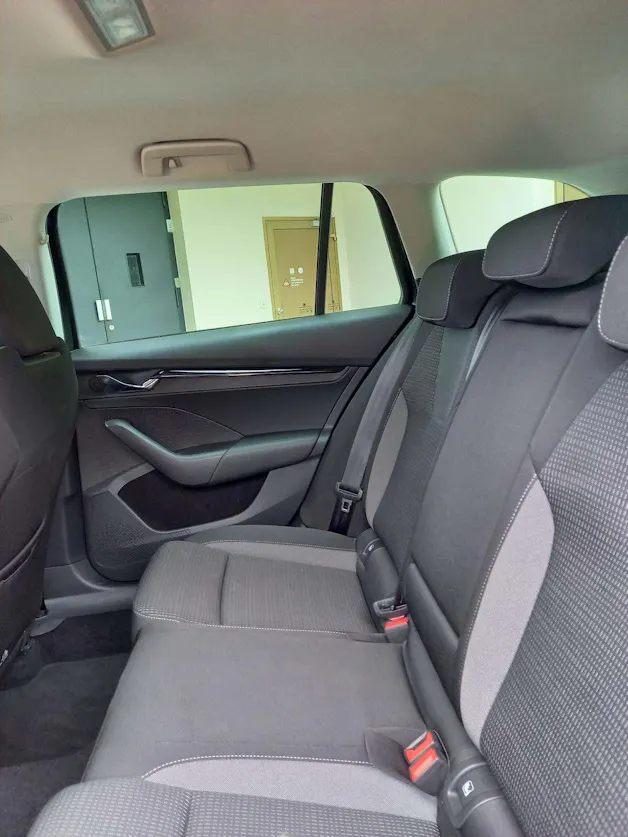 SKODA Octavia Combi 2.0 TDI DSG Ambition 4x4