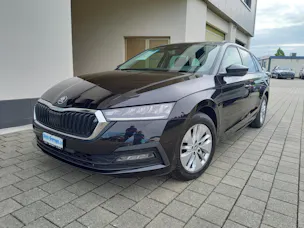 SKODA Octavia Combi 2.0 TDI DSG Ambition 4x4