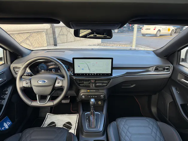 FORD Focus Station Wagon 1.0i EcoB Hybrid 155 ST-Line X