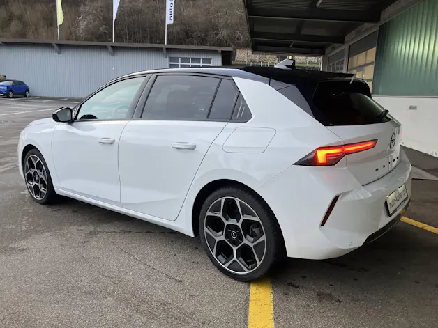 OPEL Astra 1.6 T PHEV 180 Swiss Plus