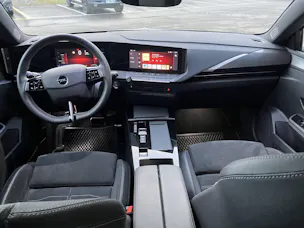 OPEL Astra 1.6 T PHEV 180 Swiss Plus