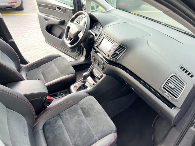 SEAT Alhambra 1.4 TSI DSG Hola FR