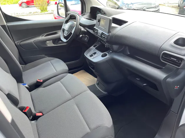 PEUGEOT e-Partner 50kWh Premium