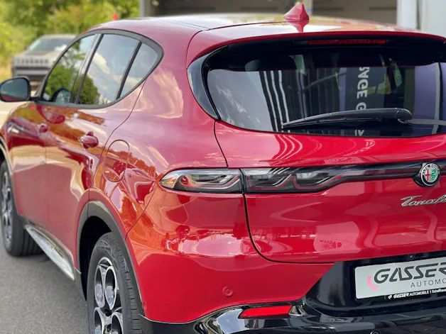 ALFA ROMEO Tonale 1.3 Plug-in-Hybrid Q4 Ti Pack Sky