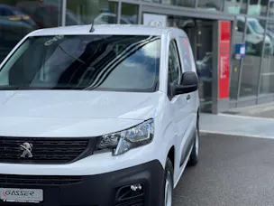PEUGEOT e-Partner 50kWh Premium