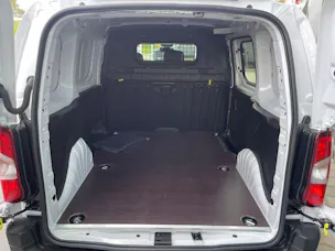 PEUGEOT e-Partner 50kWh Premium