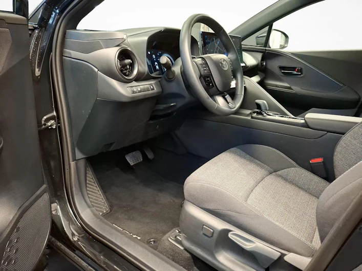image du véhicule TOYOTA C-HR