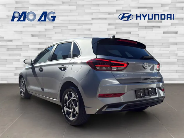 HYUNDAI i30 1.6 T-GDi Amplia