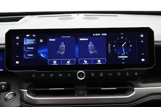 https://vehicle.imgix.net/4488976/d2cf4075-86c8-467c-a3f8-4e9b54453707.JPG