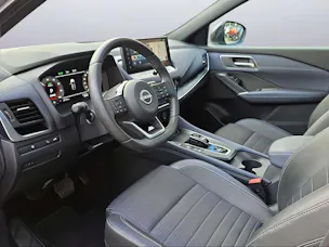 NISSAN Qashqai 1.5 VC-T Tekna