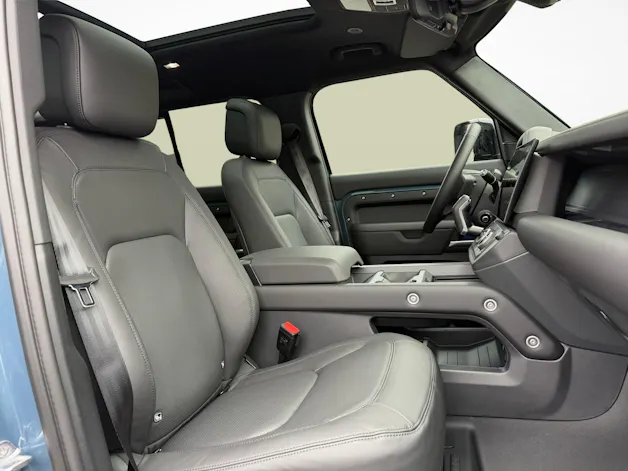 Land Rover Defender 110 3.0 D I6 350 X-Dynamic HSE