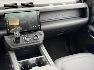 Land Rover Defender 110 3.0 D I6 350 X-Dynamic HSE