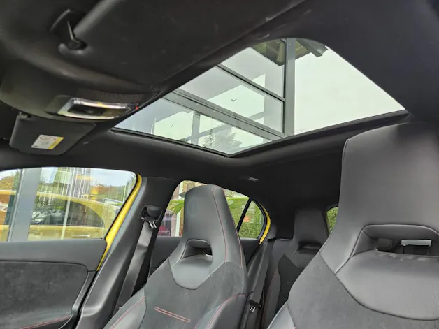 MERCEDES-BENZ A 200 4Matic AMG Line